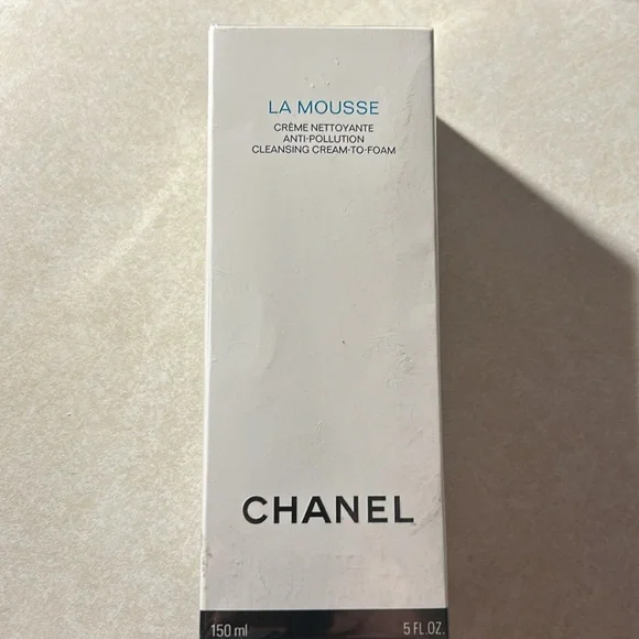 Sealed NWT CHANEL LA Mousse Anti-Pollution Cleansing Cream-to-Foam 150ML - Picture 3 of 3